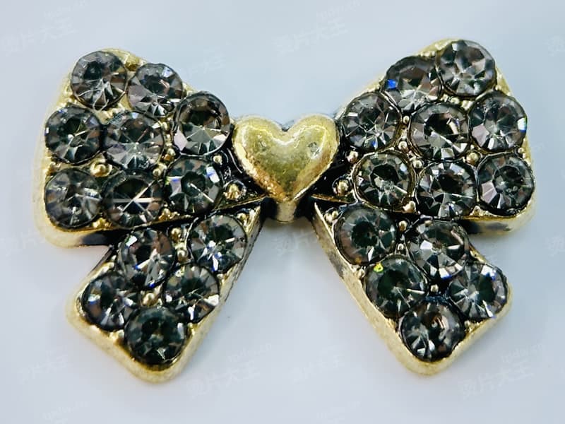 🎀 复古金爱心满钻蝴蝶结锌合金烫片